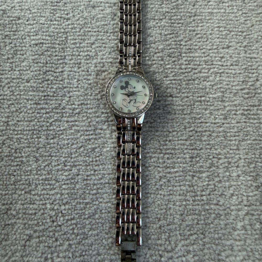 Official Walt Disney World Silver Mickey Mouse Watch